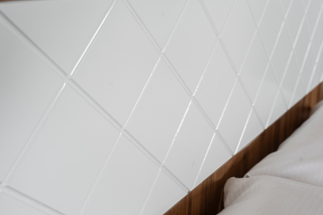 Bella - Bedroom - Bed MW1600 - 1646 x 1020 x 2070