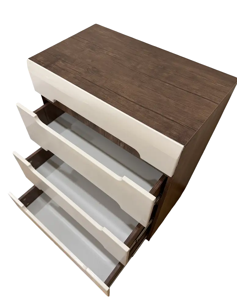Vegan - Bedroom - Commode